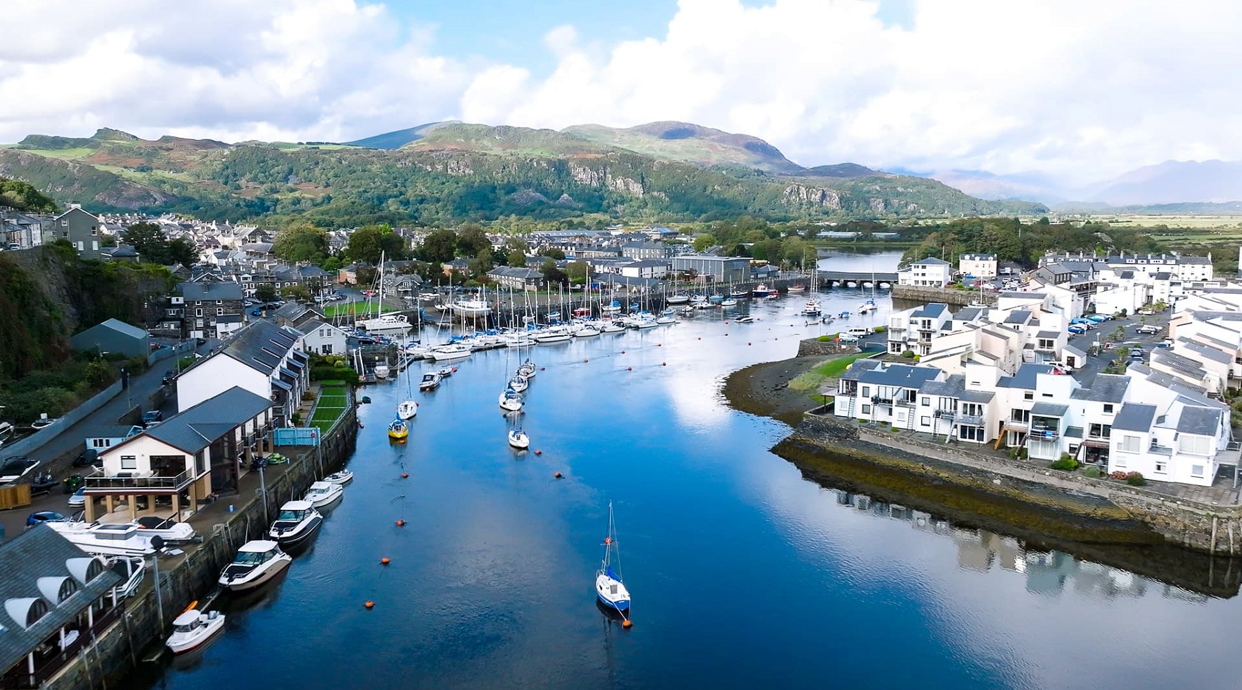 marina in porthmadog